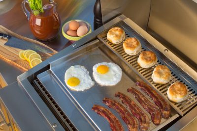 Commercial-Style Flat-Top Griddle